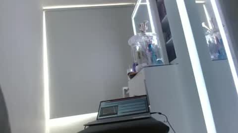 emily monrro online show from 02-23-25, 09:05