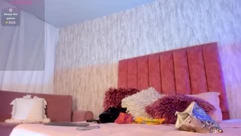 Snapshot of emilyparker__ chatting on 09-15-25, 06:08 My IG - EmilyParker   online show from 09-15-25, 06:08