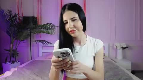 Emily online show from 06-09-26, 08:20