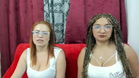 Snapshot of emilyriskhot chatting on 03-05-25, 12:16 emily friends online show from 03-05-25, 12:16