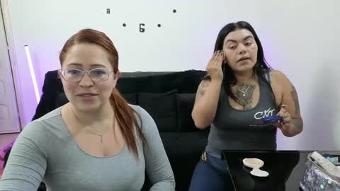 Snapshot of emilyriskhot chatting on 09-14-25, 04:06 emily friends online show from 09-14-25, 04:06