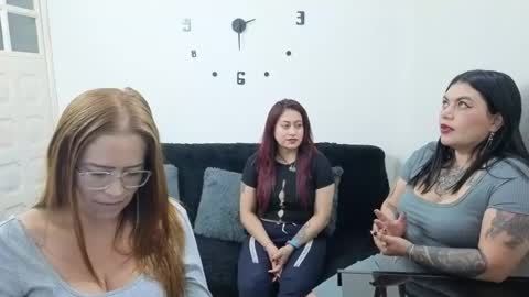 emily  friends online show from 06-25-26, 05:06