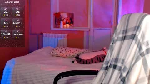 Snapshot of emilyrisse chatting on 10-28-25, 04:20 Emily  Emi online show from 10-28-25, 04:20