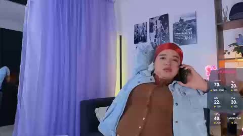 Snapshot of emilyrousex chatting on 09-20-25, 02:29 emilyrousex online show from 09-20-25, 02:29