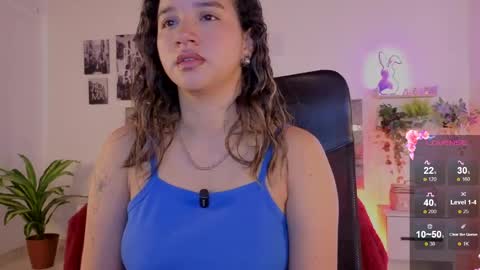 Snapshot of emilyrousex chatting on 05-28-26, 03:31 emilyrousex online show from 05-28-26, 03:31