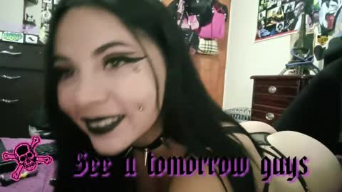 Snapshot of emilyrymer chatting on 12-30-24, 03:58 Emily Support me to have 100 likes plx online show from 12-30-24, 03:58