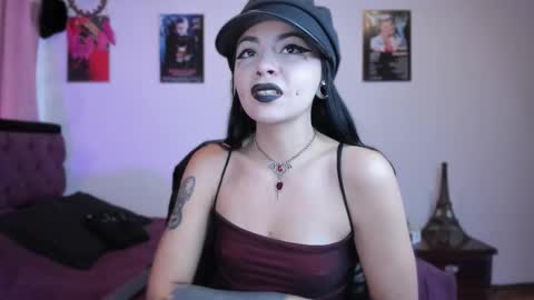 Snapshot of emilyrymer chatting on 03-08-25, 06:16 Emily Support me to have 100 likes plx online show from 03-08-25, 06:16