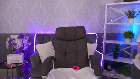  MY NAME IS Emily WELCOME EVERYONE I WILL BE HAPPY TO GIVE YOU WHAT YOU HAVE DREAMED OF FOR SO LONG online show from 11-21-25, 08:13