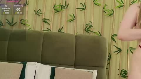 Snapshot of emilywess chatting on 03-12-26, 06:36 EmilyWess online show from 03-12-26, 06:36