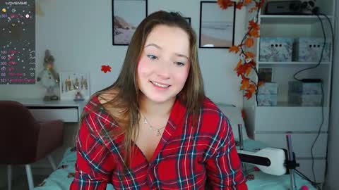 Snapshot of emilyxgrasez chatting on 12-18-24, 07:30 Emily online show from 12-18-24, 07:30