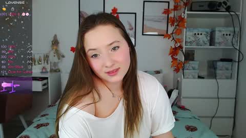 Snapshot of emilyxgrasez chatting on 12-24-24, 06:33 Emily online show from 12-24-24, 06:33