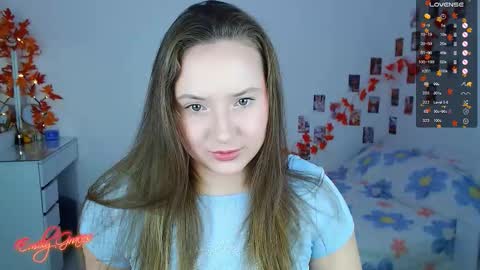 Snapshot of emilyxgrasez chatting on 10-13-25, 07:25 Emily online show from 10-13-25, 07:25