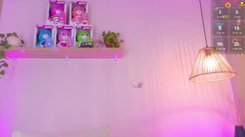 Emily Bank online show from 06-11-26, 12:32