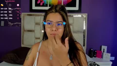 emilyy_cooperr online show from 03-25-26, 12:11