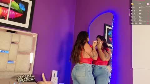 Snapshot of emilyy_cooperr chatting on 05-20-26, 12:11 emilyy_cooperr online show from 05-20-26, 12:11