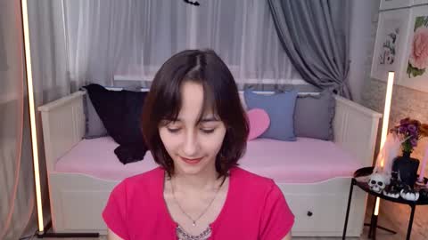 Snapshot of emilyyswonn chatting on 10-28-25, 04:53 Emily online show from 10-28-25, 04:53