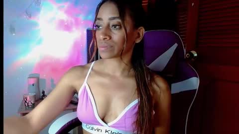 Snapshot of emilyzans07 chatting on 03-07-25, 05:38 emilyzans07 online show from 03-07-25, 05:38