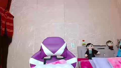 Snapshot of emilyzans07 chatting on 09-23-25, 08:12 emilyzans07 online show from 09-23-25, 08:12