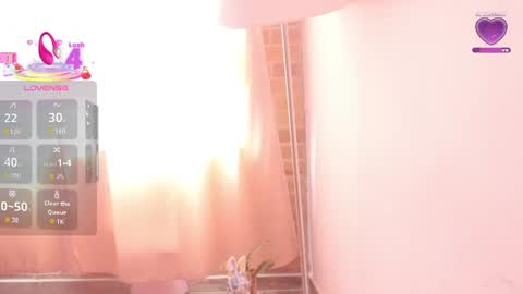 Snapshot of emitaa17228 chatting on 06-17-26, 07:04 emma online show from 06-17-26, 07:04
