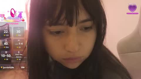 Snapshot of emitaa17228 chatting on 06-18-26, 07:07 emma online show from 06-18-26, 07:07
