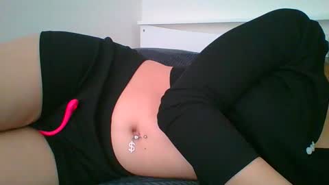 emma_991 online show from 12-18-25, 08:53