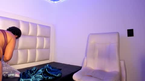 Snapshot of emma__js_ chatting on 02-03-26, 01:05 emma__js_ online show from 02-03-26, 01:05