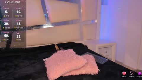 Snapshot of emma__js_ chatting on 03-05-26, 12:39 emma__js_ online show from 03-05-26, 12:39