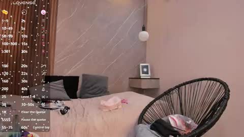 Snapshot of emma__rose1 chatting on 11-02-25, 02:14 emma__rose1 online show from 11-02-25, 02:14