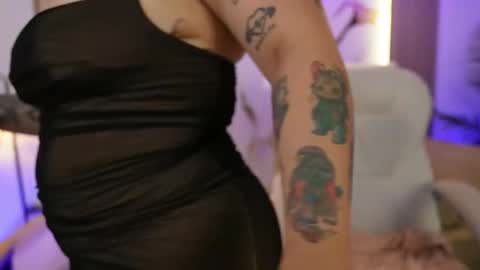 emma__walkerr_ online show from 04-18-26, 07:07