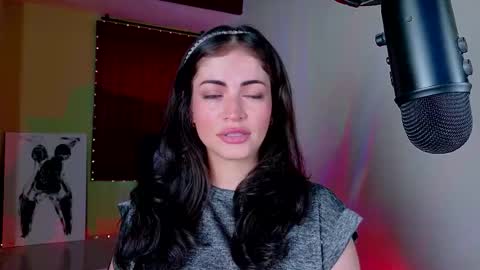 Snapshot of emma_blanco chatting on 11-23-25, 08:41 Emma online show from 11-23-25, 08:41