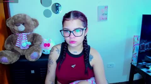 emma_boo_ online show from 04-12-26, 04:23