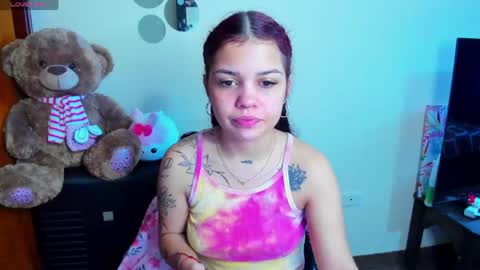 emma_boo_ online show from 04-26-26, 02:48