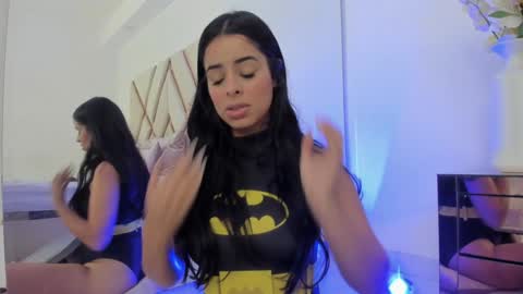 Snapshot of emma_castilloo chatting on 02-09-25, 01:22 Emma Castillo online show from 02-09-25, 01:22