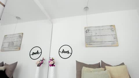 Snapshot of emma_castilloo chatting on 03-03-25, 12:27 Emma Castillo online show from 03-03-25, 12:27