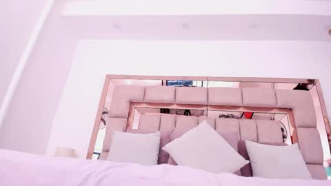 Snapshot of emma_castilloo chatting on 04-08-26, 10:21 Emma Castillo online show from 04-08-26, 10:21