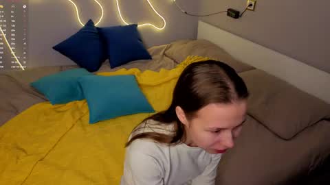 Emma online show from 05-05-26, 01:24
