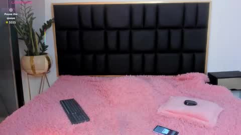 Emma online show from 02-04-26, 03:34