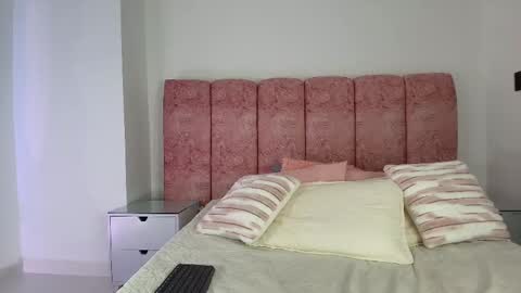 Emma online show from 11-15-25, 03:15