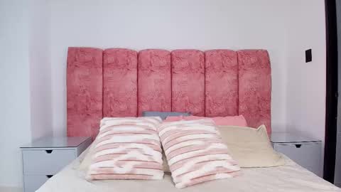 Emma online show from 12-16-25, 03:11