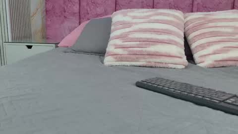 Emma online show from 03-03-26, 03:01