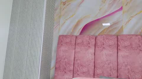 Emma online show from 03-22-26, 03:43