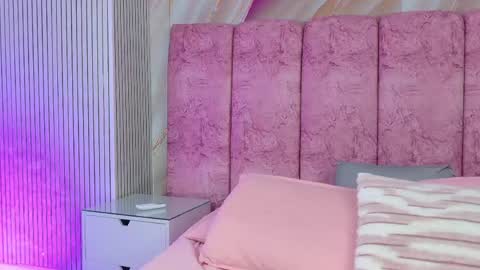 Emma online show from 04-29-26, 03:10