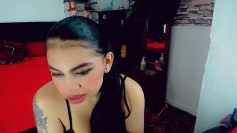 Snapshot of emma_diva chatting on 03-13-26, 11:55 emma online show from 03-13-26, 11:55