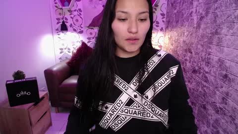 Snapshot of emma_garciaa_ chatting on 01-28-25, 03:36 emma online show from 01-28-25, 03:36