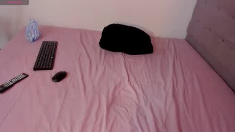 emma online show from 03-11-26, 02:01