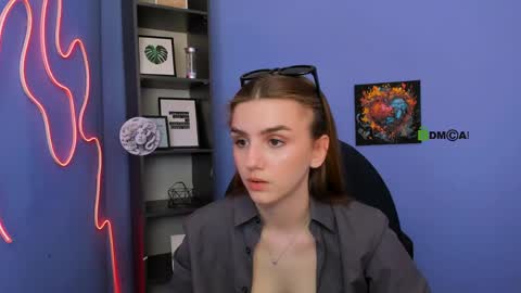 Emma online show from 04-15-26, 11:06