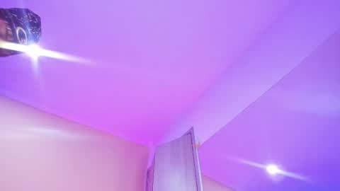 Snapshot of emma_hearts chatting on 03-14-26, 04:18 emma_hearts online show from 03-14-26, 04:18