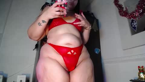 Snapshot of emma_hoot1 chatting on 12-04-25, 01:26 emma online show from 12-04-25, 01:26