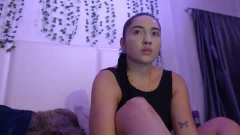 emma_johnson_ online show from 04-28-26, 02:10