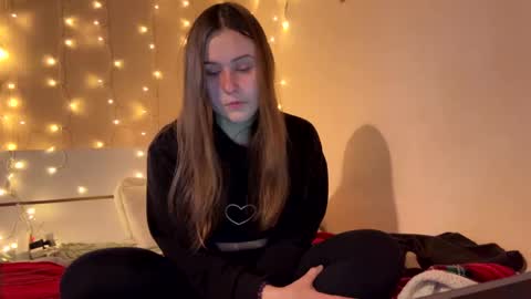 emma_just online show from 02-16-25, 08:32
